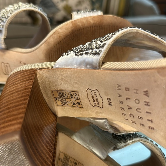 WHBM Hoilday Slip OnSlip Off Silver Beaded Square Wooded Heel Size 8 - Picture 7 of 8